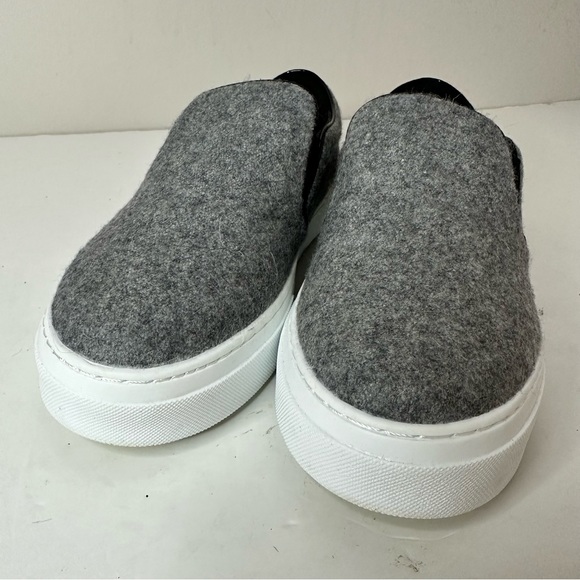 Sneaker, Size CN34 = 21 cm = Kids US 2.5 - Picture 3 of 9